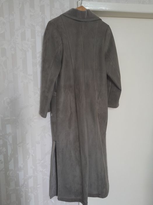 Продаётся пальто.