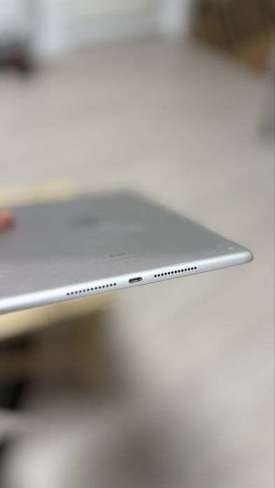 iPad 9th Gen A2602 Neverlock 64 GB-Face ID OK-Baterie 94%-Vezi Anunt-