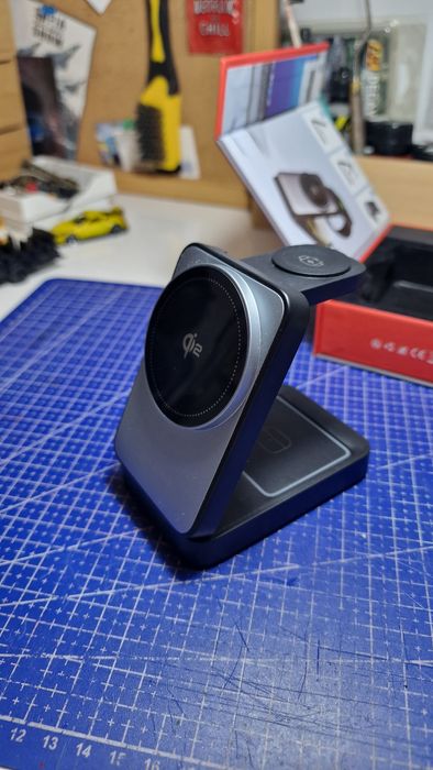 Cellairis Premium 3in1 Multifunction Foldable Wireless Charger