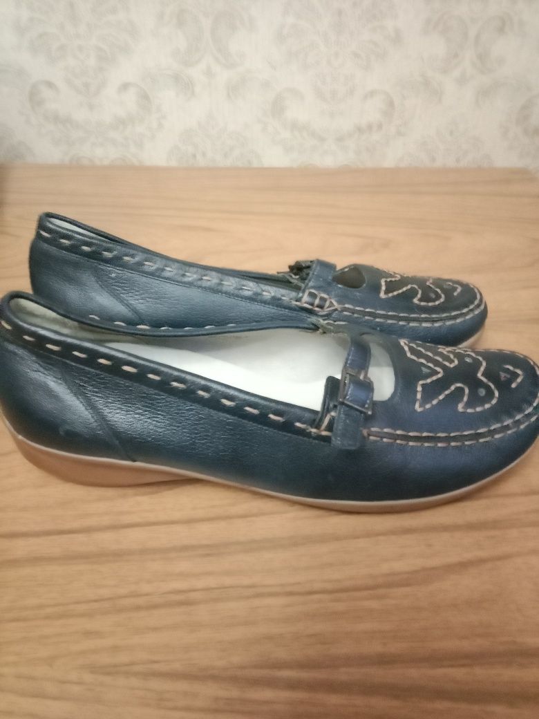 Немецкие кожаные туфли.39,40 раз.