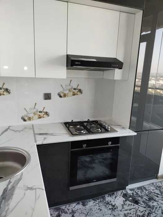 Сдается 2х ком. кв-ра на Дархане метро Х.Алимжан 208*