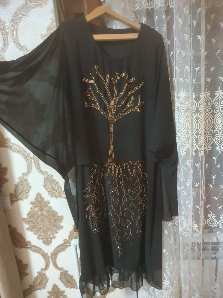 Платья женские .