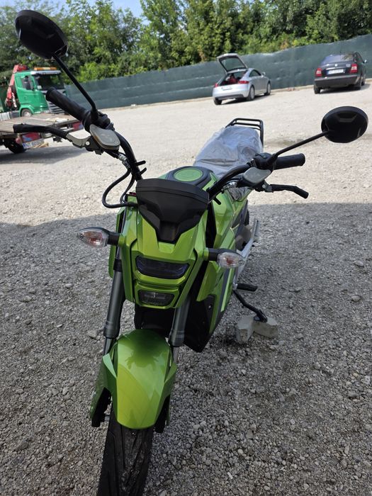 Scooter Electric