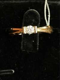 Золотое кольцо с бриллиантом |585|р-р 19|