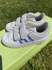 Adidașii Adidas nr 25