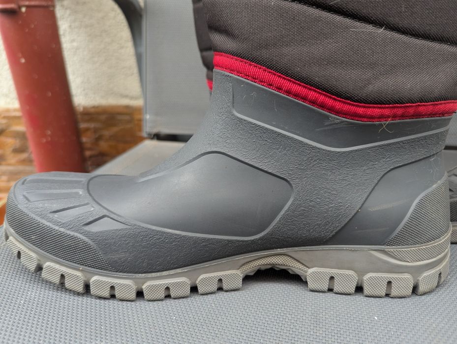 Cizmele pentru bărbați Quechua 42 43