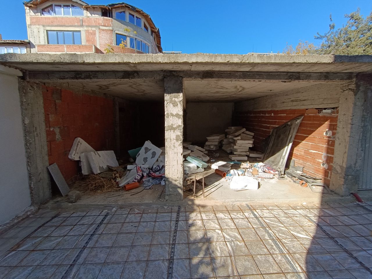 Продава се Гараж / Паркомясто в Пазарджик, Моста на Лютата - 30 кв.м за 609 €/кв.м - Снимка #2