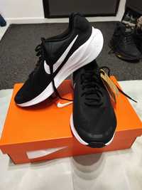 Nike Revolution 7 Wide