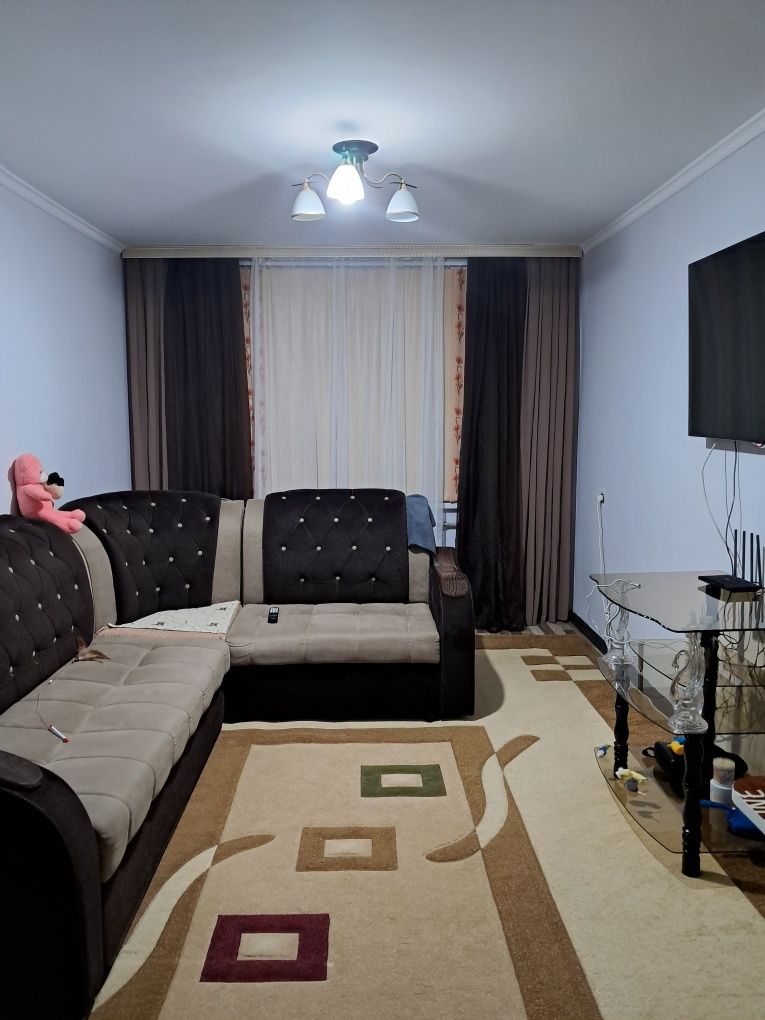 Продаётся квартира  3 комнатная