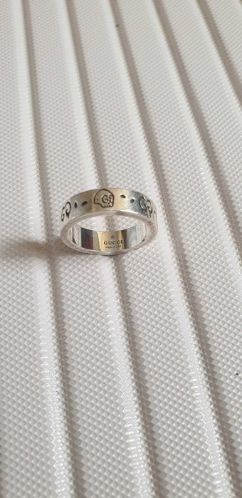 Продаю кольцо gucci оригинал размер 17. 925 Италия