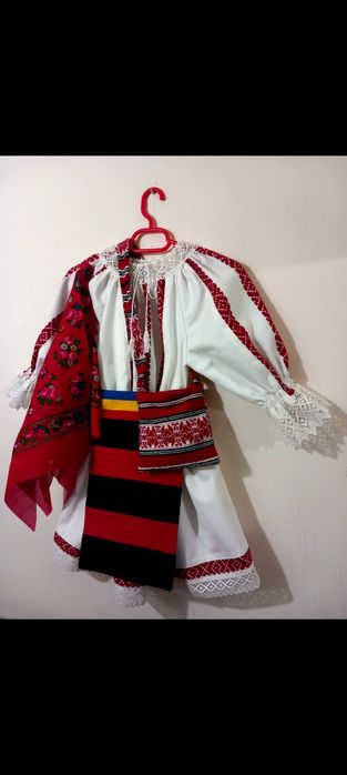 Costum tradițional fetițe