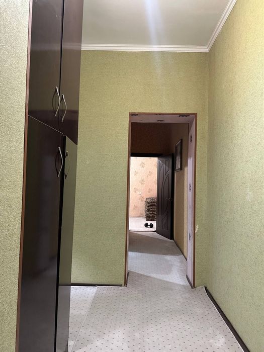 Янги домда 2этажда 2хонали кв срочна 32.000$га сотилади