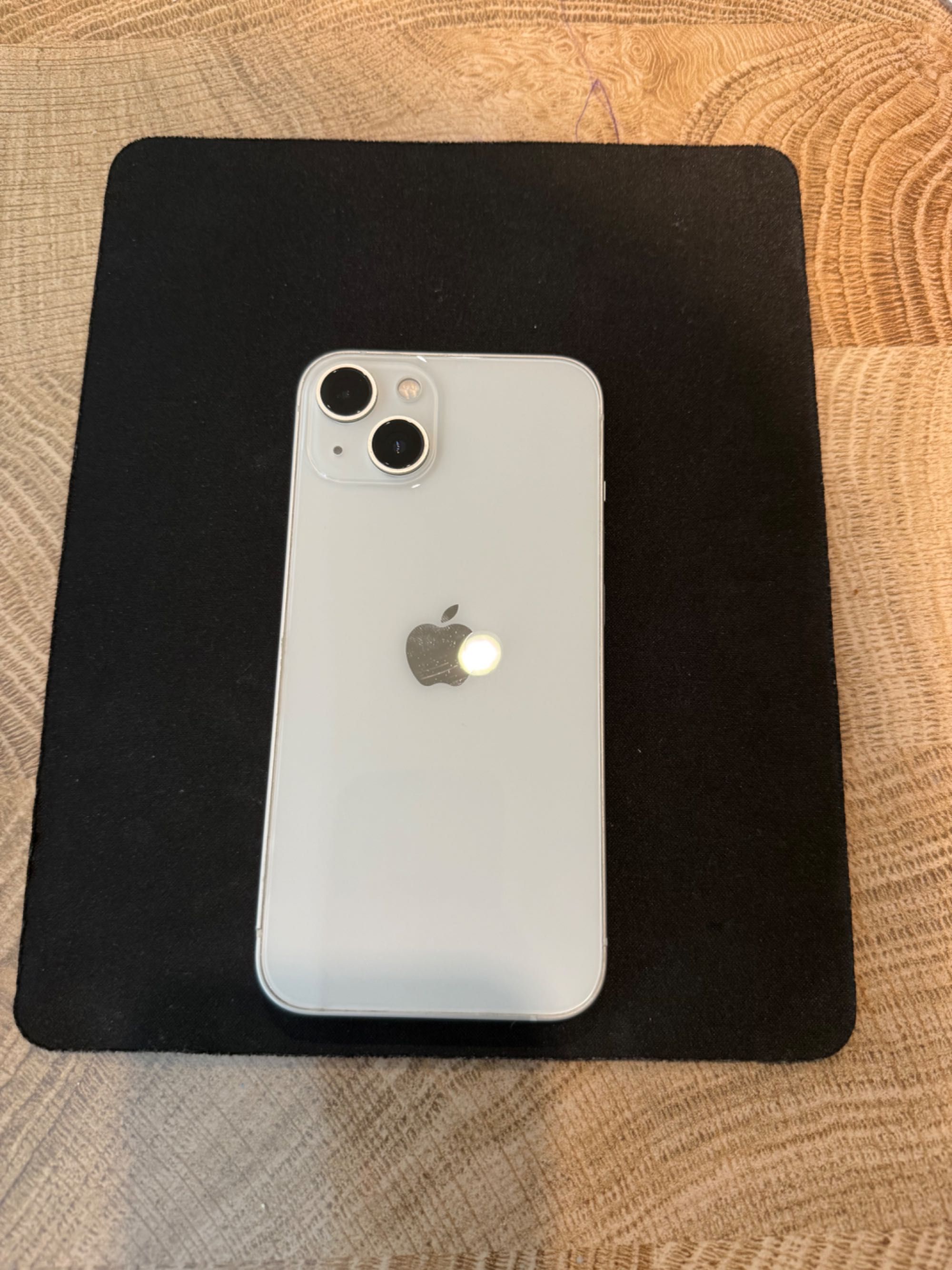 iPhone 13 128GB Stariight 128GB за части