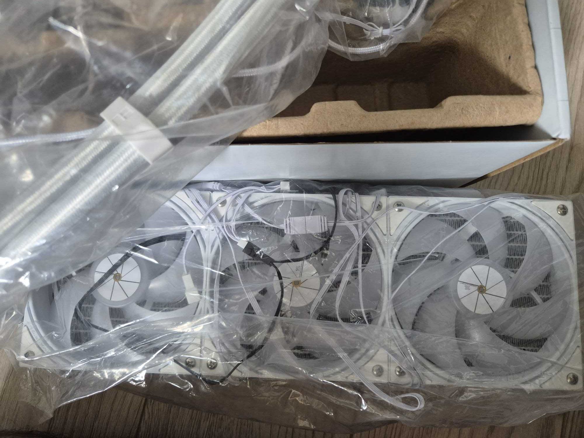 Cooler CPU AIO Thermalright Frozen Warframe 360 White ARGB