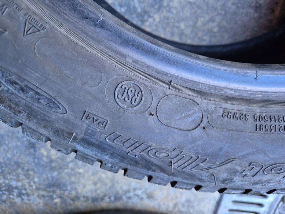 Vând cauciucuri 225/55/17 M+S Michelin//Runflat// dot 2019