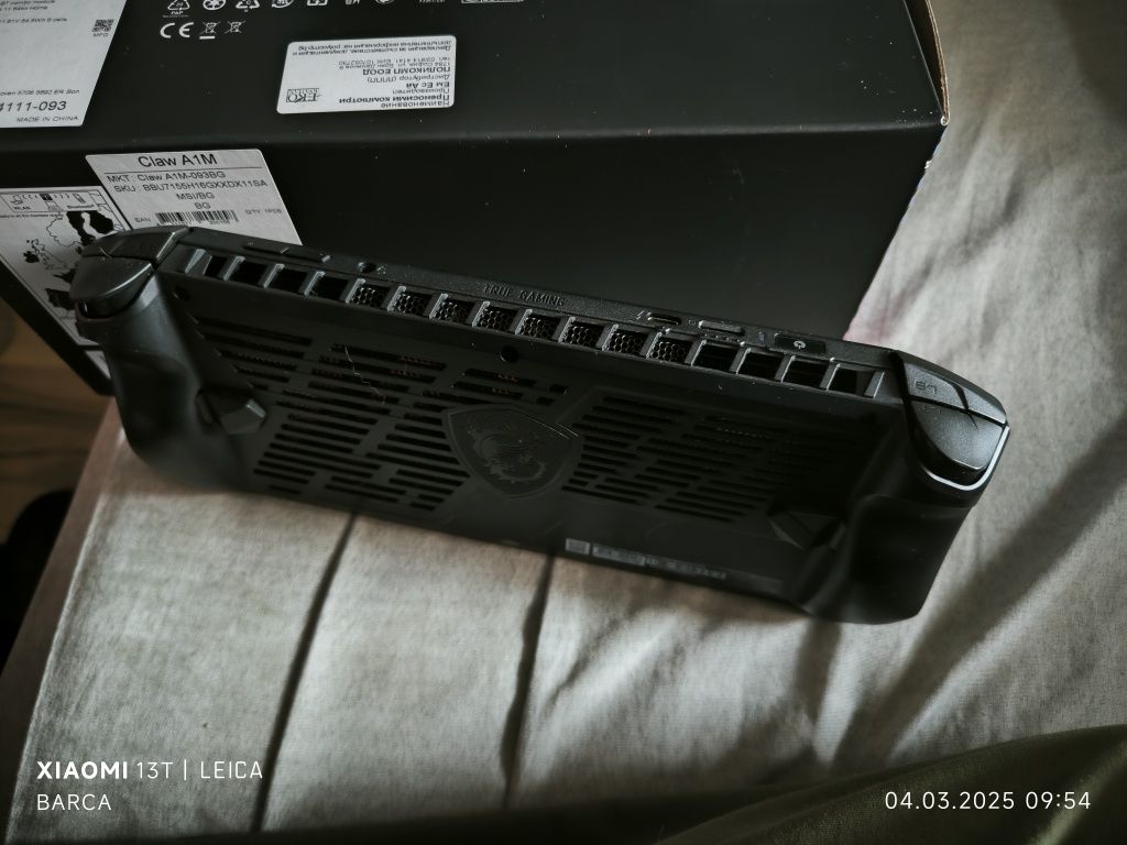 Бартер MSI claw A1M 1ТВ SSD в отлично състояние