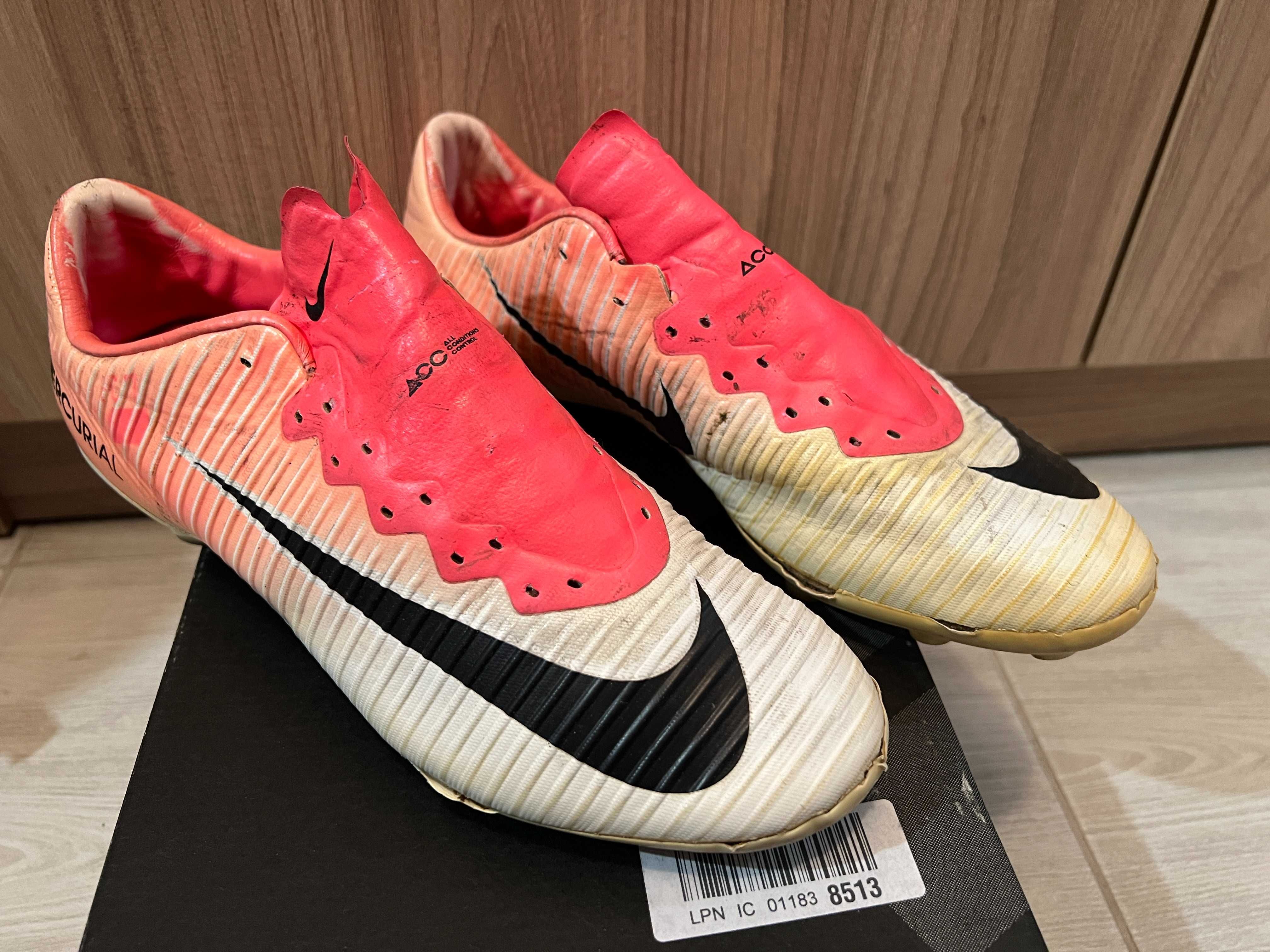 nike mercurial vapor XI ACC бутонки ,калеври ,футболни обувки 42,5