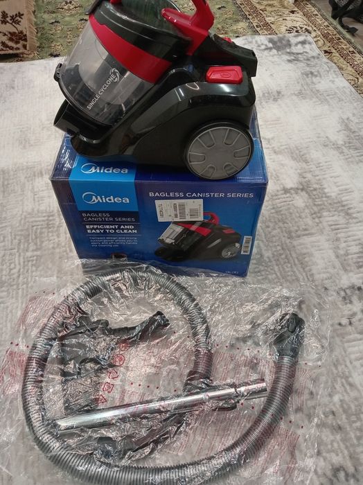 Пылесос новый фирмы Midea