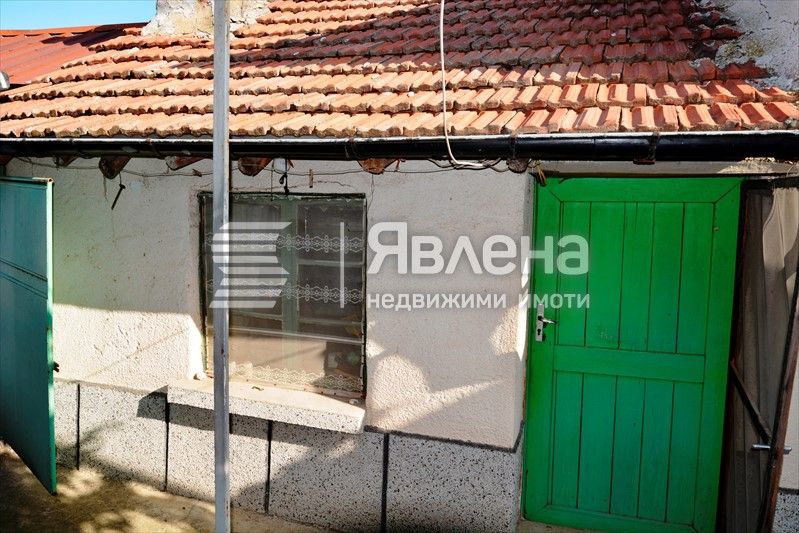 Продава се Къща в с. Яздач, Област Стара Загора - 140 кв.м за 300 €/кв.м - Снимка #3