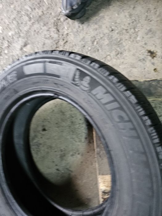 2 anvelope iarna 185 75 16C Michelin 2021