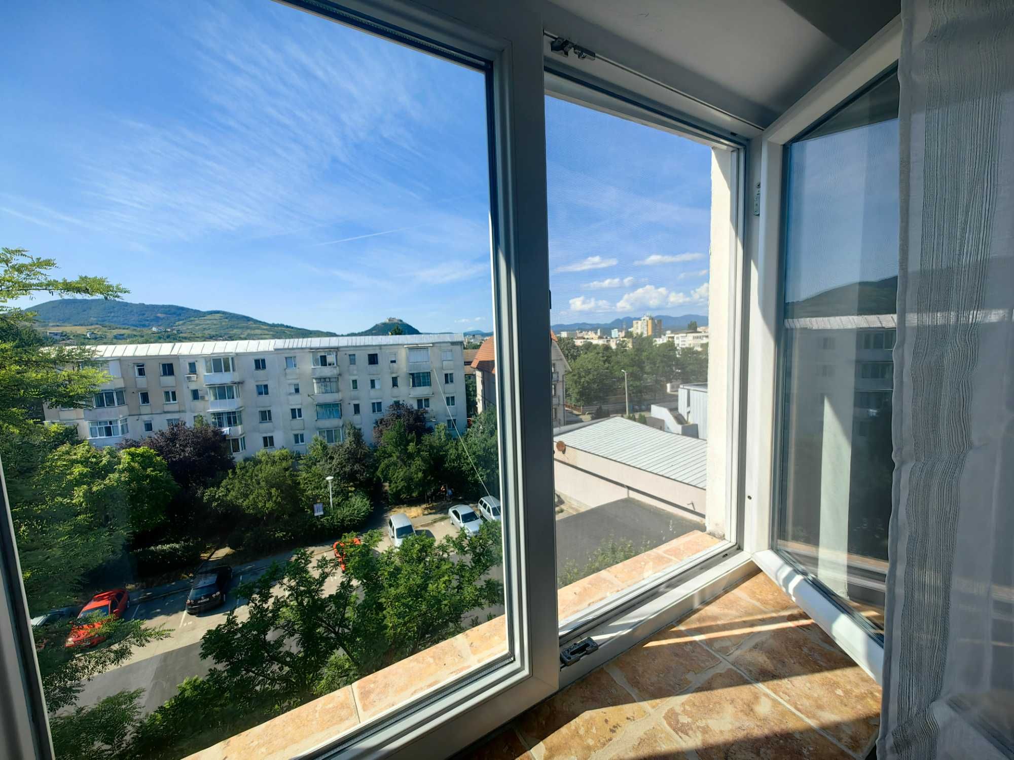 Apartament doua camere de închiriat, mun. Deva