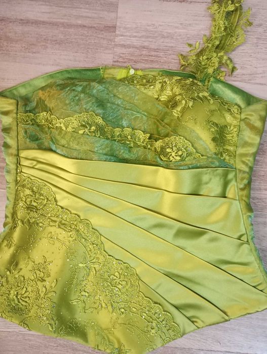 Set corset + fustă lungă verde lime (dimensiuni cerute!)