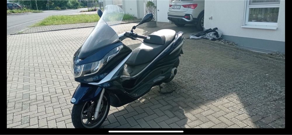 Piaggio x10 125 cm scuter categoria B
