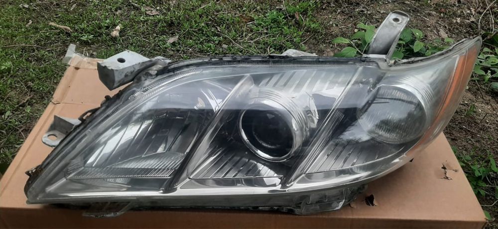 Фары на Камри 40 американец