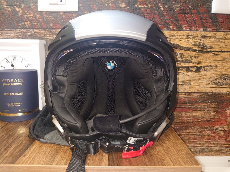 Casca moto BMW Airflow 2+sistem comunicare-noua 0 km!!! august2025