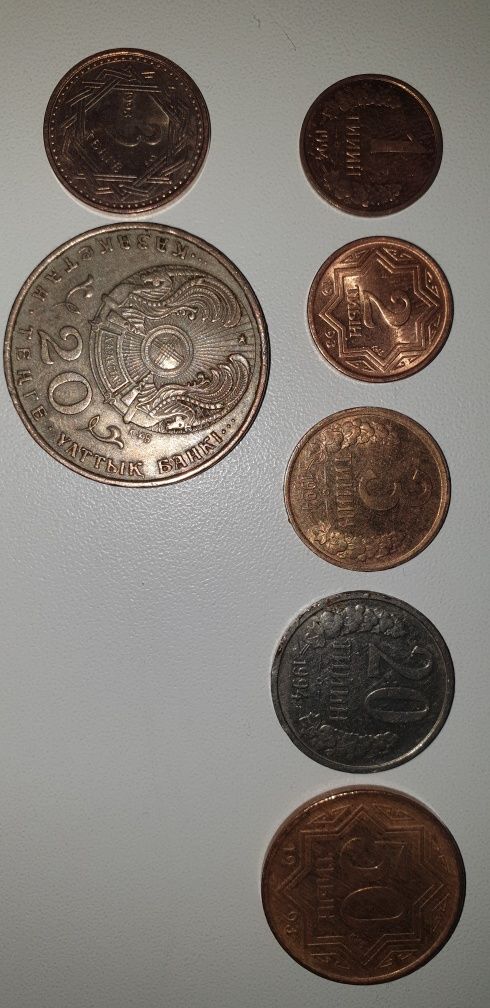 Монеты СССР, и другие, смотрите на фото, все подробнее по вацапу