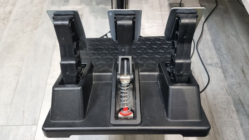 Thrustmaster T3PM педали