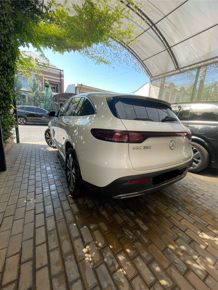 Продается mercedes-benz eqc 350 4 matic