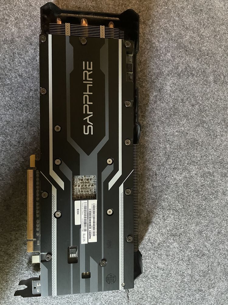 Sapphire Nitro R9 390 8GB - на части