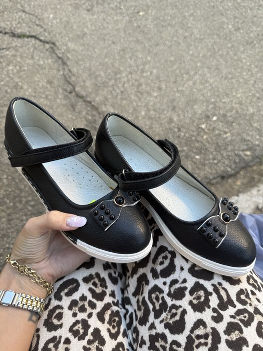 Pantofi fetita noi marimea 34