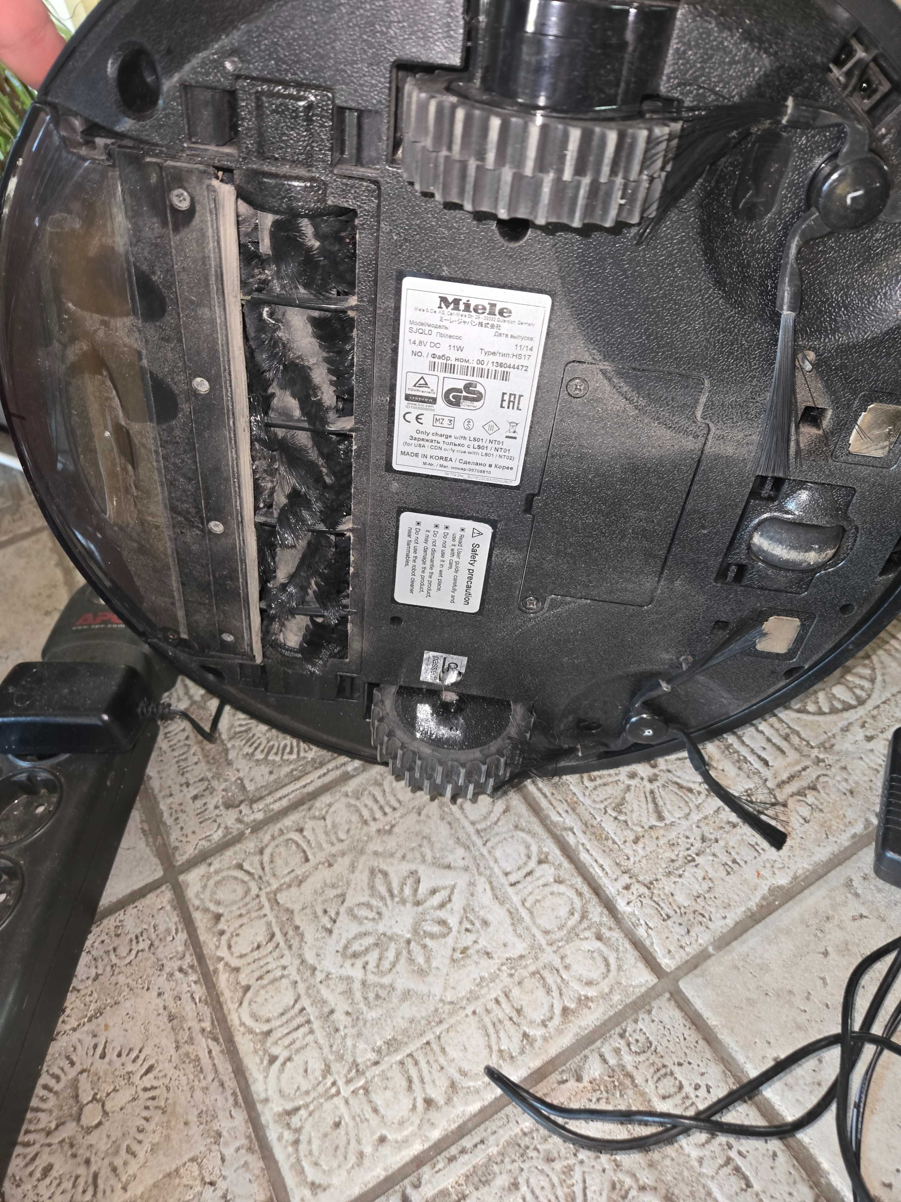 Прахосмукачка робот Miele Scout RX1