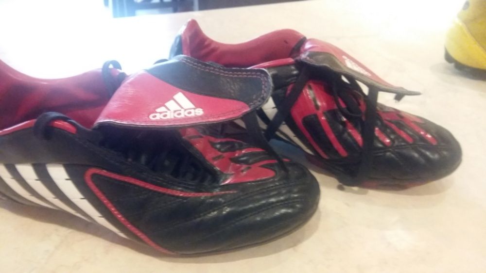 Предлагам Адидас и Пума бутотки за футбол *38 р.
