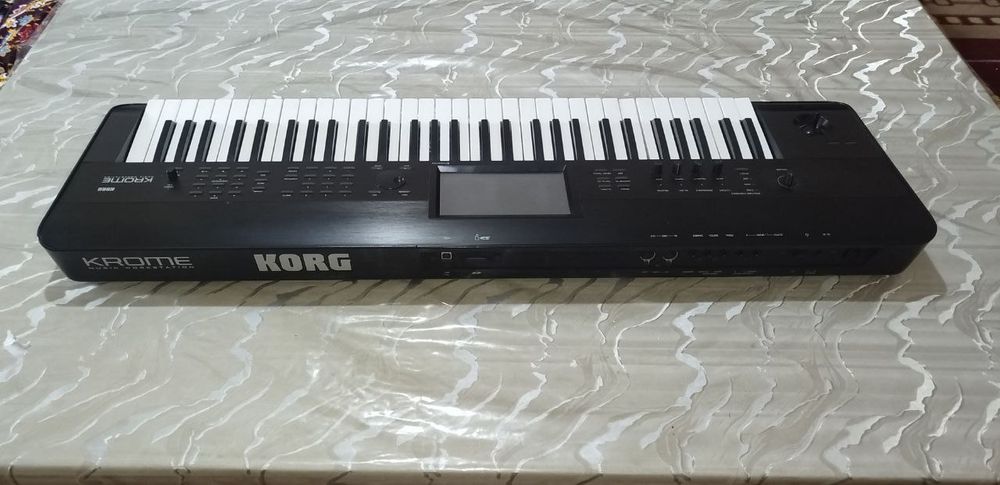 Korg Krome продам, сотаман. Яхши холатда