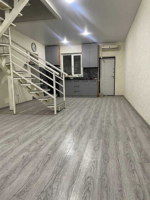 Продается 3-х комнатная квартира на земле с въездом для машины