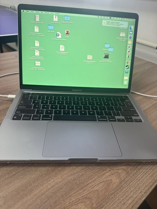 Mac book pro m1 16/256