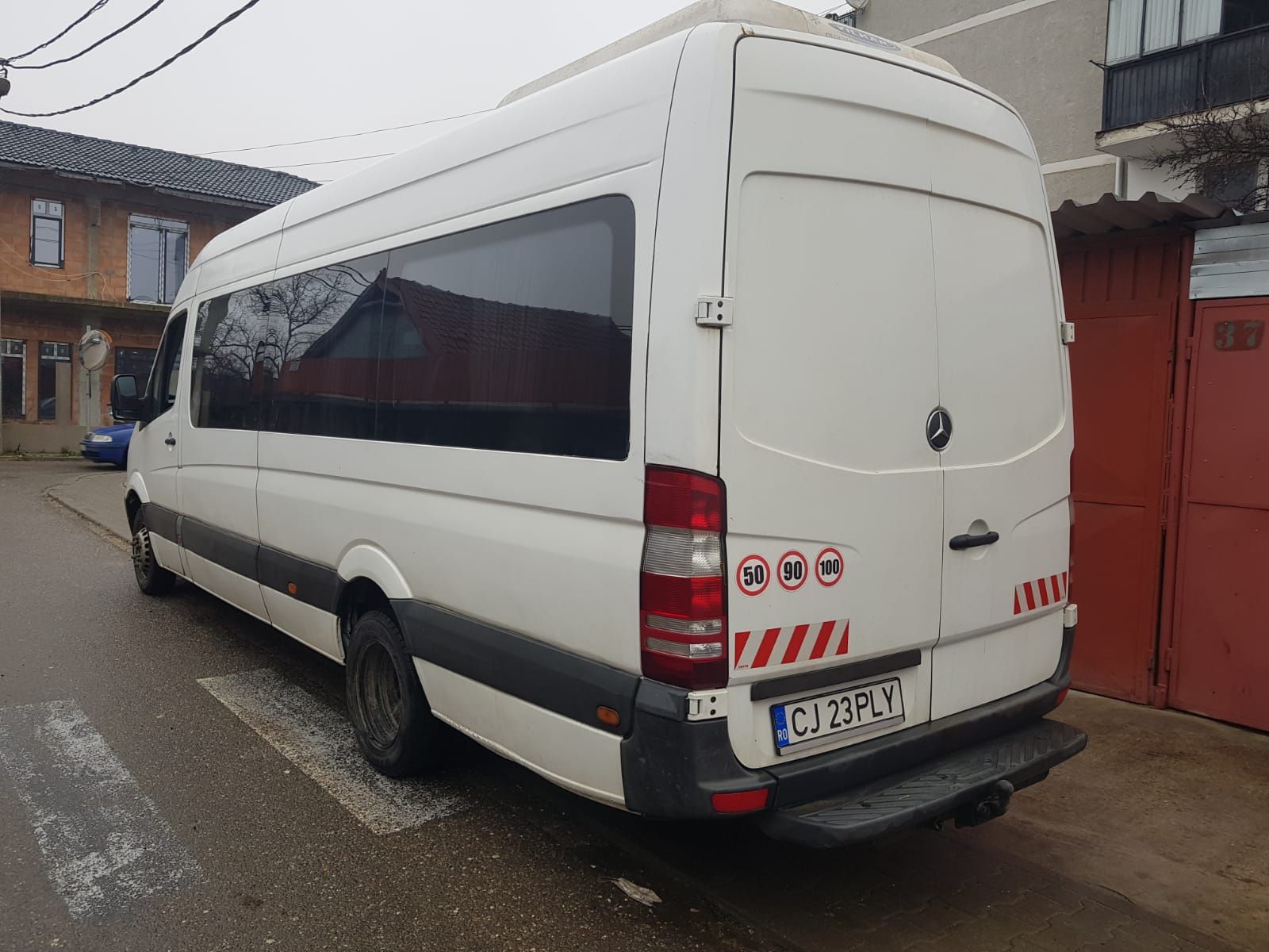 Servicii transport persoane închirieri microbuze