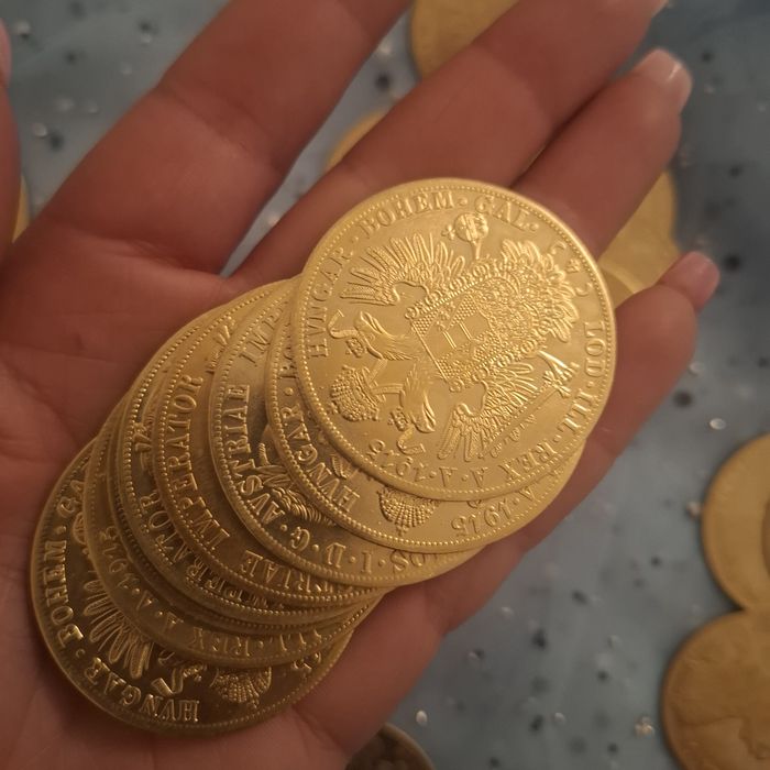 Vând monede fanz josef )galbeni placate cu aur de 14 carate dar am și