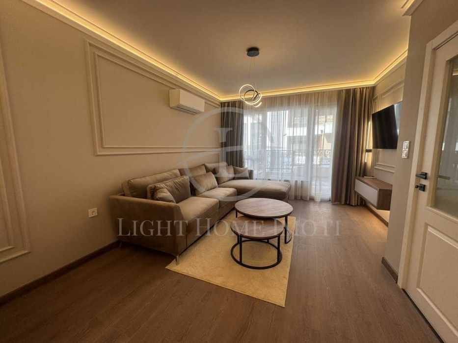 Продава се Двустаен апартамент в Пловдив, Христо Смирненски - 76 кв.м за 1914 €/кв.м - Снимка #1