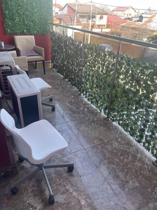 Inchiriez Salon Infrusetare