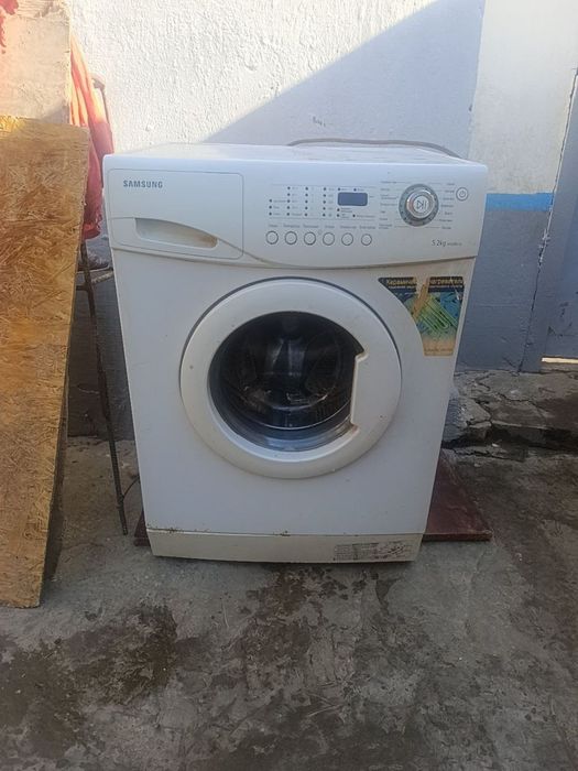 Продам недорого стиральную машину б/у.