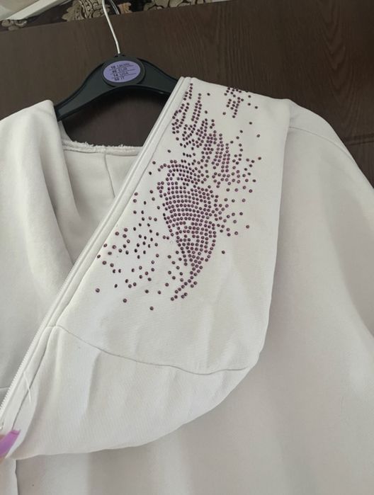 Hanorac Young Rich White