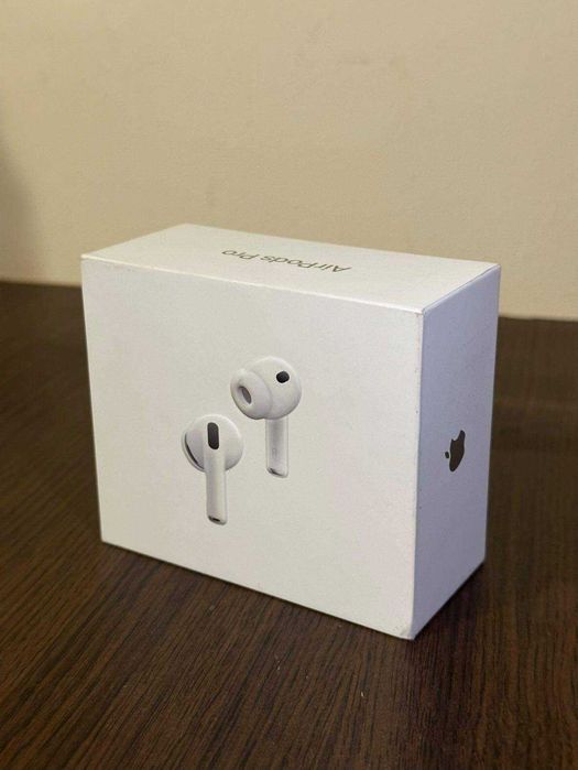 НОВИ Безжични слушалки Apple AirPods Pro 3