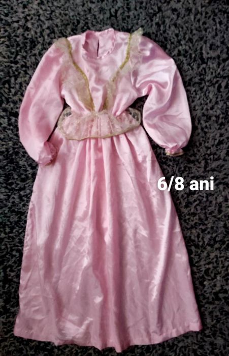 Costumatii carnaval
