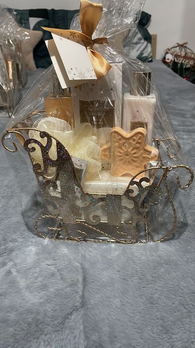 Seturi de Craciun-Cadouri perfecte pentru cei dragi!