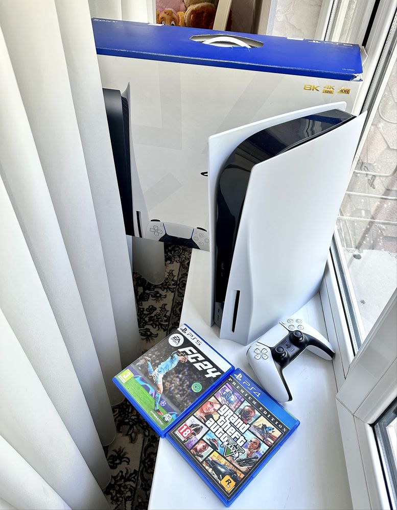 PlayStation 5 с дисководом