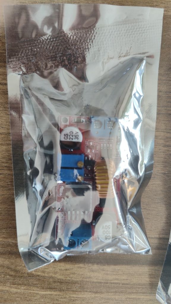 Mодул XL4015 5A DCDC